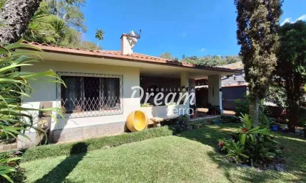 Casa com 3 dormitórios à venda, 123 m² por R$ 695.000,00 - Várzea - Teresópolis/RJ
