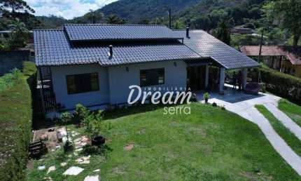 Casa com 3 dormitórios à venda, 122 m² por R$ 890.000,00 - Albuquerque - Teresópolis/RJ