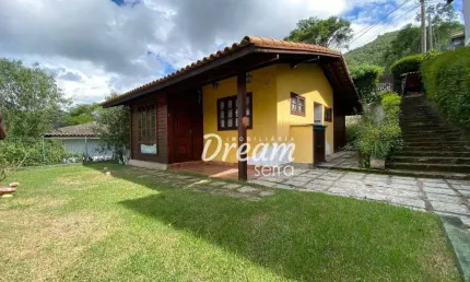 Casa com 2 dormitórios à venda, 121 m² por R$ 470.000,00 - Albuquerque - Teresópolis/RJ