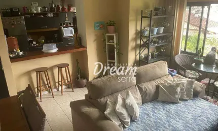 Apartamento com 2 dormitórios à venda, 71 m² por R$ 395.000,00 - Agriões - Teresópolis/RJ