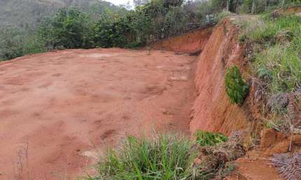 Terreno à venda, 2200 m² por R$ 250.000,00 - Albuquerque - Teresópolis/RJ