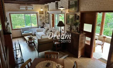 Casa com 3 dormitórios à venda, 154 m² por R$ 782.000,00 - Prata - Teresópolis/RJ