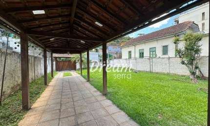 Casa com 9 dormitórios, 288 m² - venda por R$ 2.800.000,00 ou aluguel por R$ 12.637,00/mês - Várzea - Teresópolis/RJ