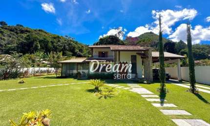Casa com 5 dormitórios à venda, 349 m² por R$ 1.800.000,00 - Albuquerque - Teresópolis/RJ