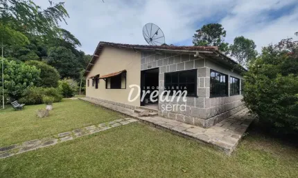 Casa com 3 dormitórios para alugar, 200 m² por R$ 4.004,17/mês - Granja Mafra - Teresópolis/RJ