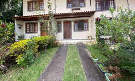 Casa com 3 dormitórios à venda, 120 m² por R$ 480.000,00 - Cascata dos Amores - Teresópolis/RJ