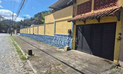 Casa, para fins comerciais área terreno 800m², 190 m² construído venda por R$ 1.650.000 ou aluguel por R$ 9.455/mês - Alto - Teresópolis/RJ