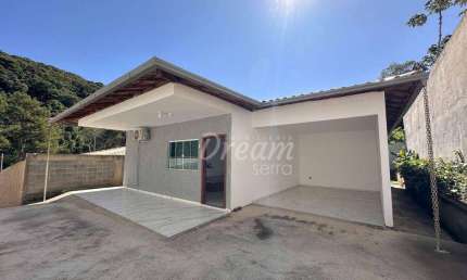 Casa com 3 dormitórios à venda, 131 m² por R$ 580.000 - Albuquerque - Teresópolis/RJ