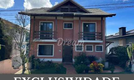 Casa com 6 dormitórios à venda, 439 m² por R$ 2.550.000,00 - Várzea - Teresópolis/RJ
