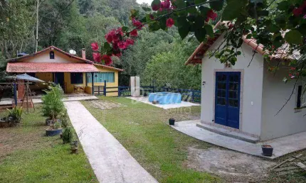 Casa com 3 dormitórios à venda, 100 m² por R$ 370.000,00 - Prata - Teresópolis/RJ
