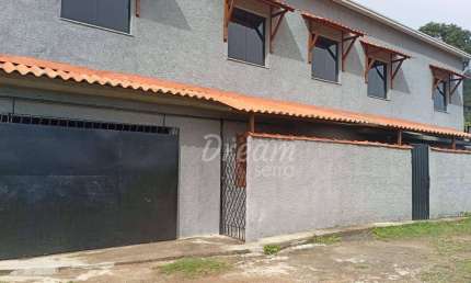 Casa com 2 dormitórios para alugar, 69 m² por R$ 938,00/mês - Santa Cecília - Teresópolis/RJ
