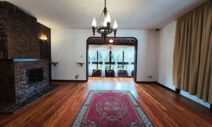 Casa com 6 dormitórios à venda, 214 m² por r$ 1.180.000 - iucas - teresópolis/rj