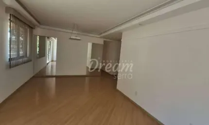 Apartamento com 3 dormitórios para alugar, 119 m² por R$ 4.459,00/mês - Taumaturgo - Teresópolis/RJ