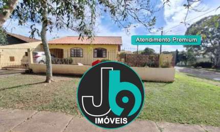 Casa de 300m² à Venda no Afonso Pena em São José dos Pinhais com 3 Quartos, 2 Banheiros e 5 Vagas de Garagem por R$850.000,00