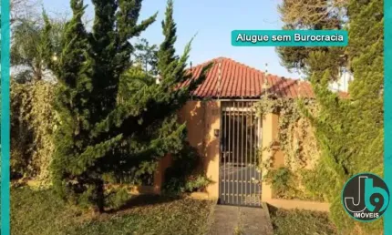 Casa para alugar no Uberaba com 525m², com 4 quartos, 2 suítes, 4 banheiros, 1 churrasqueira, 1 edicula, 1 jardim lateral por R$4.990,00/mês.