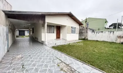 Casa com 2 quartos para alugar na Rua Professora Olga Balster, 1382, Cajuru, Curitiba