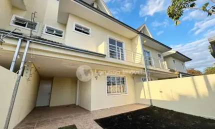 Casa com 3 quartos para alugar na Rua Professora Antonia Reginato Viana, 715, Capão da Imbuia, Curitiba