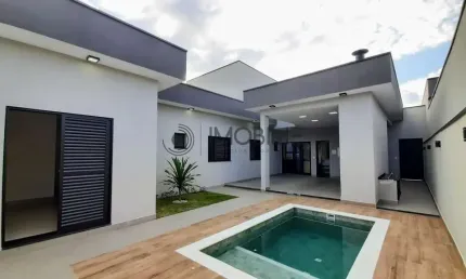 Casa à venda com três suítes no condomínio Dona Lucilla em Indaiatuba/SP.