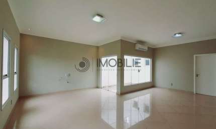 Casa com 3 dormitórios no Condomínio Green Park na cidade de Indaiatuba.