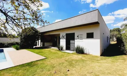 Casa com três suítes no condomínio Terras de Itaici na cidade de Indaiatuba.