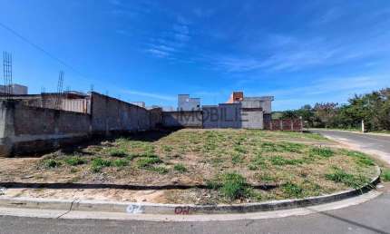 Terreno comercial com 247 m² no Residencial Parque Imperial na cidade de Salto