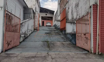Barracão / Galpão / Depósito com 4 salas para alugar na Avenida Amazonas, 8377, Gameleira, Belo Horizonte por R$ 15.000
