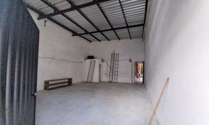 Barracão / Galpão / Depósito com 1 sala para alugar na Trinta e Seis, 200, Oitis, Contagem por R$ 2.800