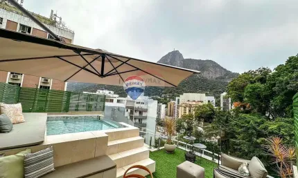 Cobertura triplex impecável na lagoa, com vista deslumbrante para o cristo redentor!