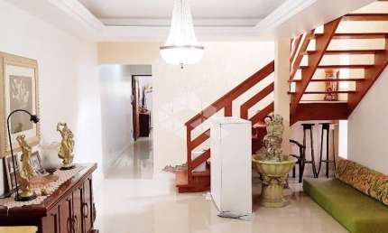 Casa com 4 quartos à venda na Rua Veador Porto, 700, Santana, Porto Alegre por R$ 900.000