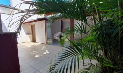 Casa com 3 quartos à venda na Avenida Bahia, 661, São Geraldo, Porto Alegre por R$ 520.000