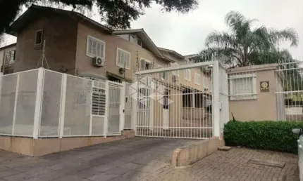 Casa em condomínio fechado com 3 quartos à venda na Rua Banco Inglês, 407, Santa Tereza, Porto Alegre por R$ 313.000