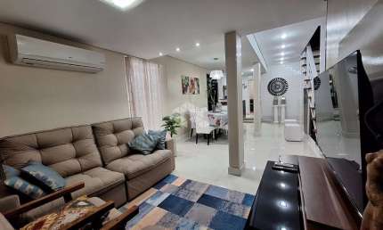 Casa com 2 quartos à venda na Rua Demétrio Ribeiro, 662, Centro Histórico, Porto Alegre por R$ 760.000
