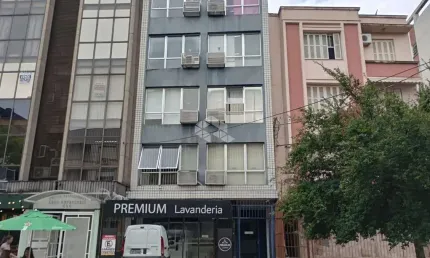 Sala comercial com 3 salas à venda na Rua Felipe Camarão, 632, Rio Branco, Porto Alegre por R$ 250.000