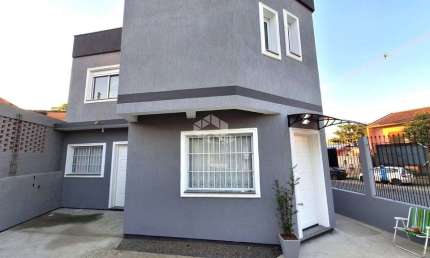 Casa com 3 quartos à venda na Rua Doutor Gregório Beheregaray Filho, 634, Passo das Pedras, Porto Alegre por R$ 370.000