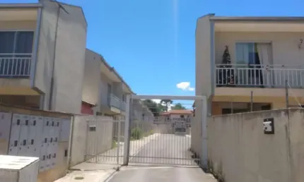 Sobrado com 2 quartos no bairro Pioneiros, FAZENDA RIO GRANDE - PR