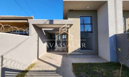 Casa com 3 quartos sendo 1 suíte com closet, área gourmet e edícula com churrasqueira