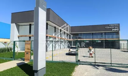 Sala comercial disponível para Venda ou locação com 31m  no bairro Santa Terezinha.
