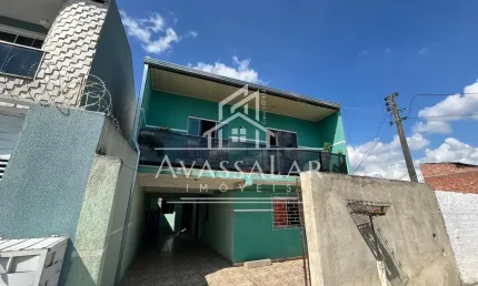 SOBRADO COM 03 QUARTOS NO GANCHINHO 160 M  PRONTA PRA MORAR