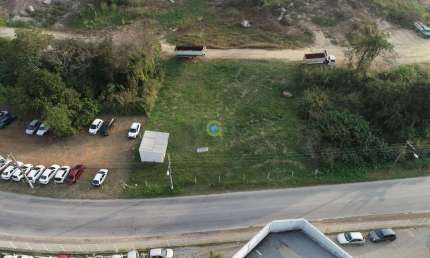 Terreno à venda na Área industrial de São José, com 16.000 m², possui 33,46 m de