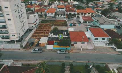 Casa à venda na Fazenda Santo Antônio, em são José.