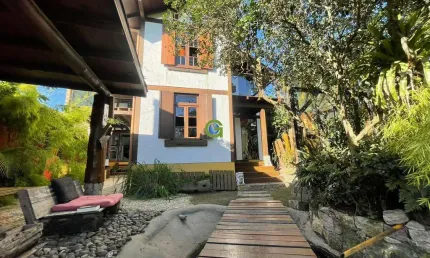 Excelente imóvel à venda na Barra da Ibiraquera, em Imbituba.