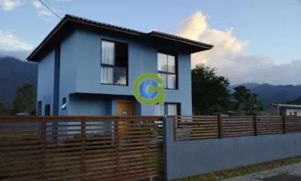 Casa à venda no bairro Guarda do Cubatão em Palhoça. Casa com 98 m², possui 3 do