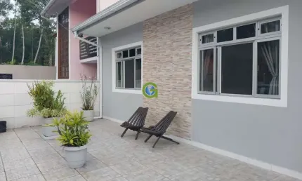 Casa Semi-Mobiliada à venda no Lot. Lisboa em Forquilhas, São José.