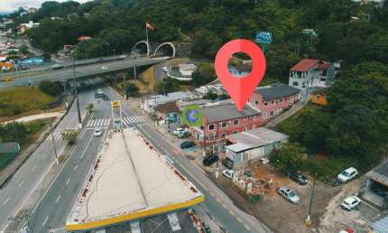 Ótimo imóvel comercial à venda no Saco dos Limões, em Florianópolis.