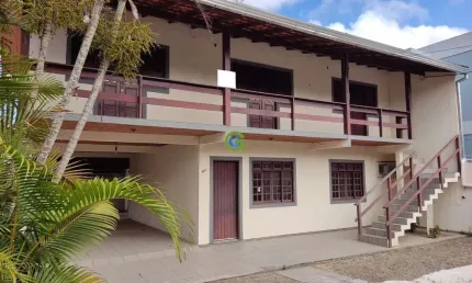 Ótimo imóvel à venda no bairro santinho, em florianópolis.