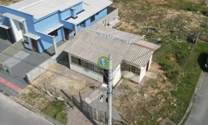 Casa de esquina a venda no lot. vale verde, no bairro bela vista em palhoça.