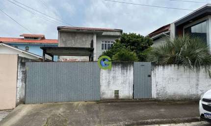 Casa a venda no bairro Fazenda Santo Antônio, em São José com 120 m² de área pri
