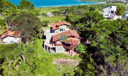 Residência Paradisíaca: Vista Panorâmica para o Mar, Campo e Natureza em Ambient