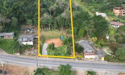 Terreno Arborizado Pronto para Construir a 5 km do Mar