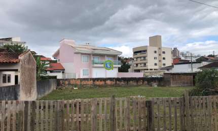 Terreno local Seguro e  Tranquilo em Forquilhinhas, São José.